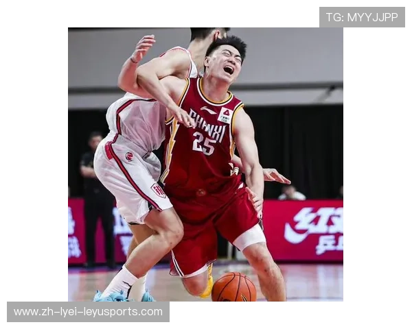 CBA战术岛：读懂篮球战术背后的足球理念